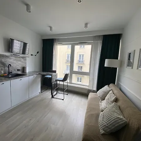 Sleepy3city Batorego 9 3* グディニャ