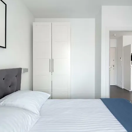 アパートホテル Sleepy3city Batorego 9 3*