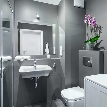 Sleepy3city Batorego 9 アパートホテル