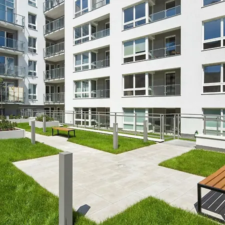 アパートホテル Sleepy3city Batorego 9 3*